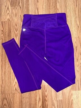 EUC Fabletics Motion 365 Vibrant Purple High-Waist Active Leggings